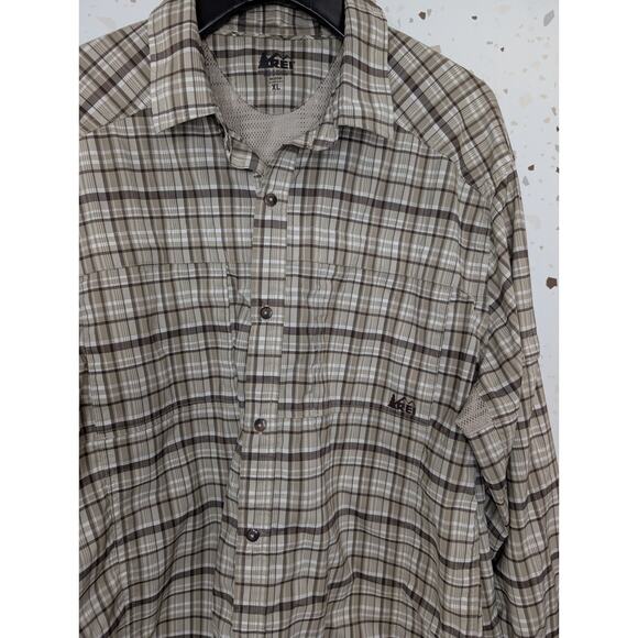 REI Co op Vented Brown Plaid Shirt Mens XL Performance Outdoor LS EUC - Picture 3 of 6